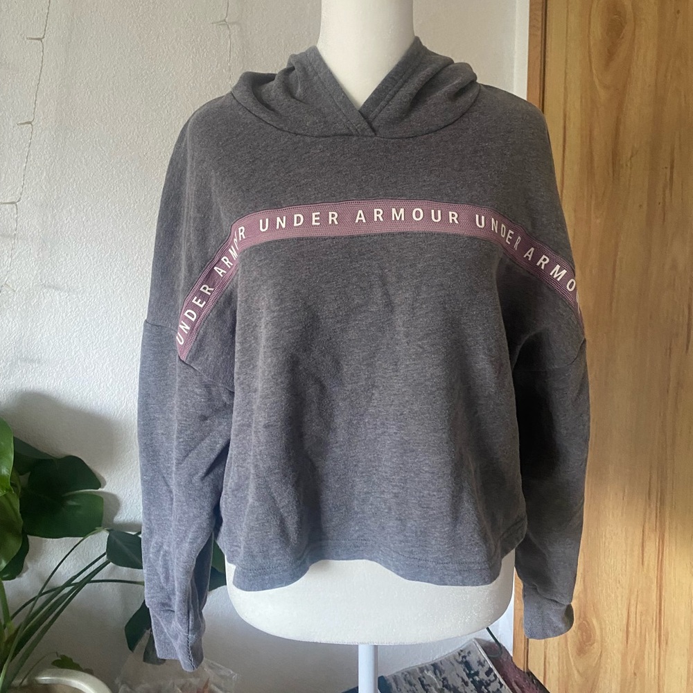 Under Armour Cropped Hoodie